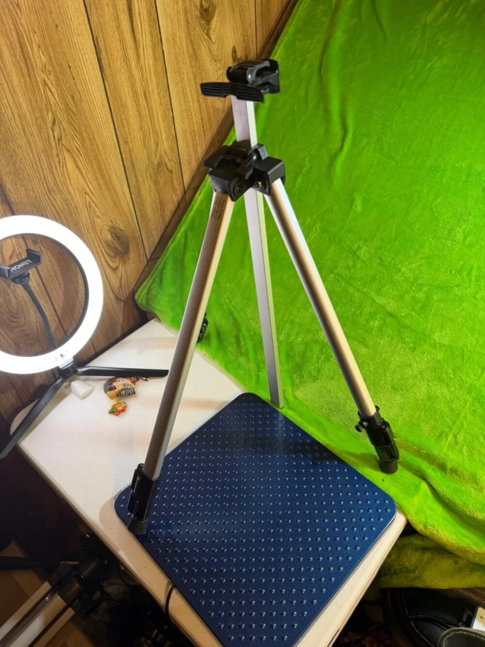 Basics Lightweight Tripod with Adjustable Height